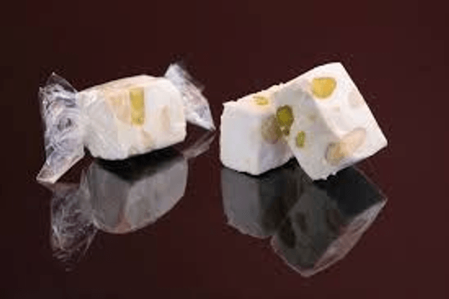 Sachet de bonbons de nougat ( 140g)